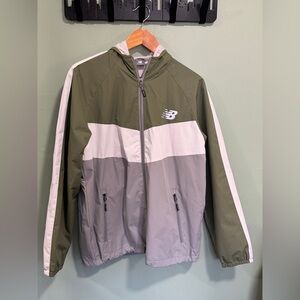 New Balance Men's Green and Gray Windbreaker size M